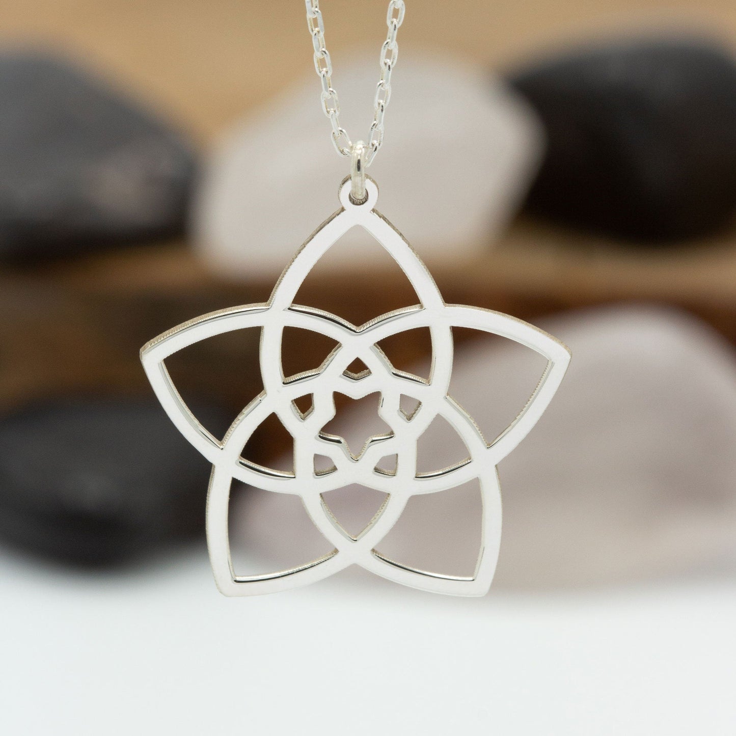 925 Sterling Silver Venus Flower Necklace