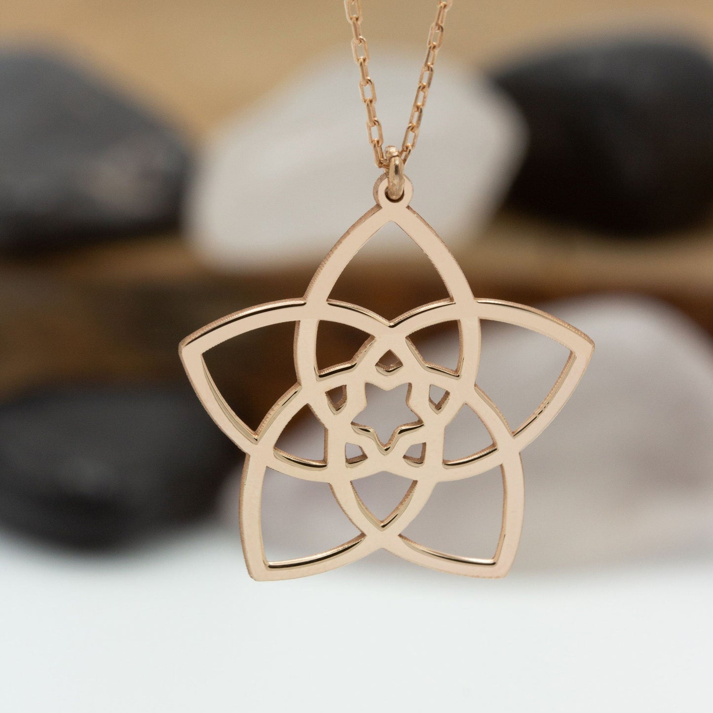 925 Sterling Silver Venus Flower Necklace