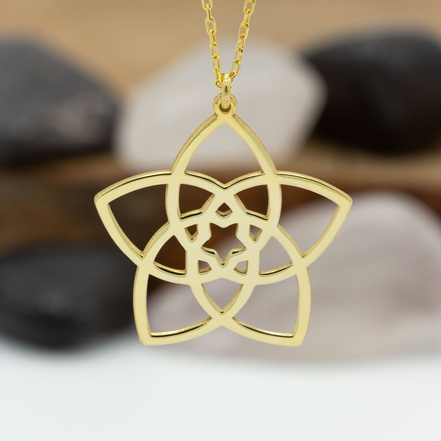 925 Sterling Silver Venus Flower Necklace