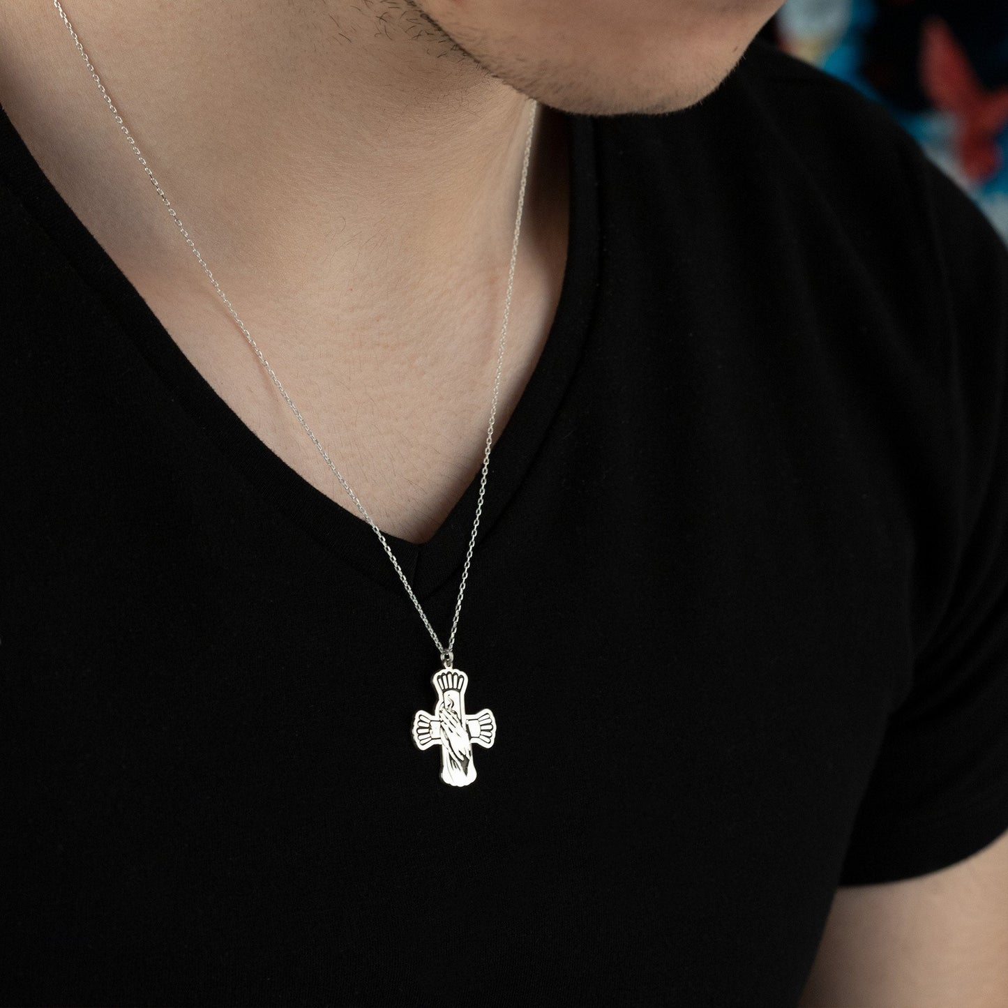 925 Sterling Silver Praying Hands Necklace
