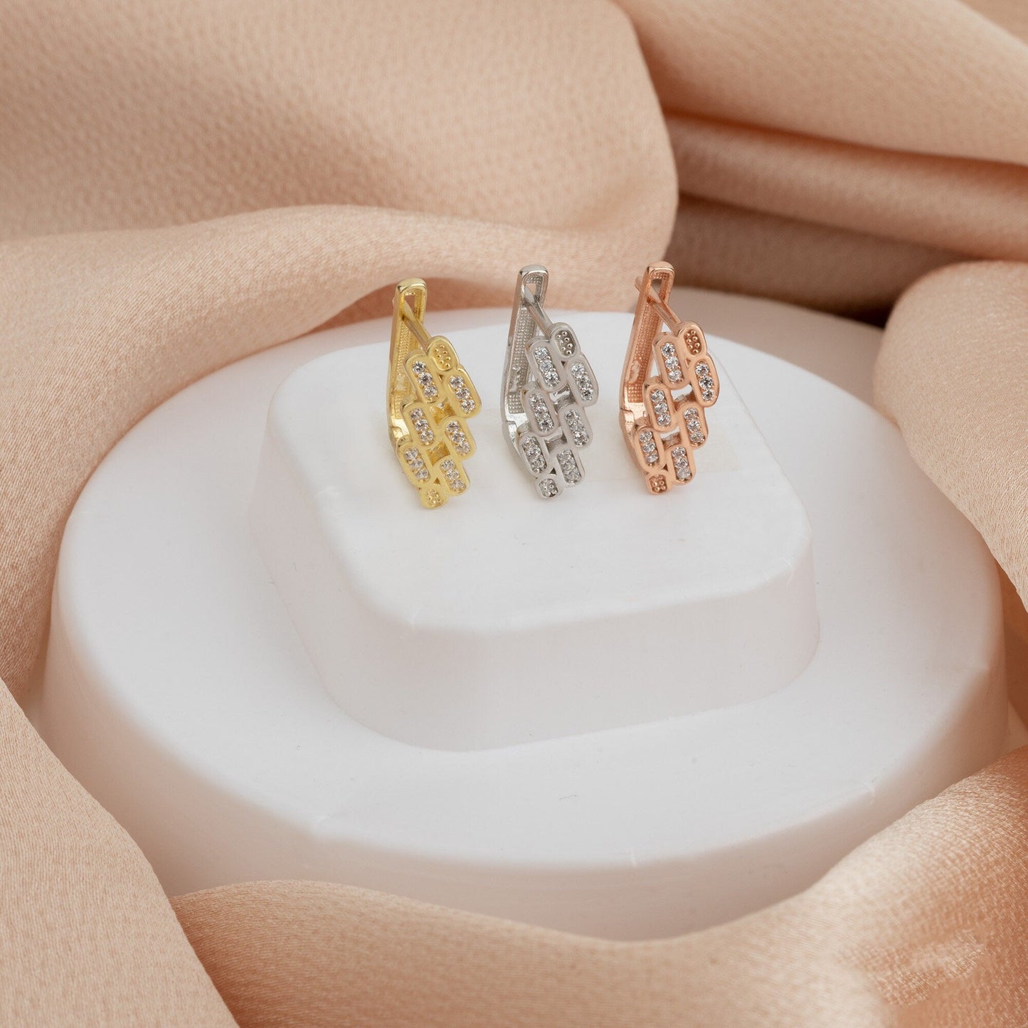 925 Sterling Silver Striped Small Diamond Earrings