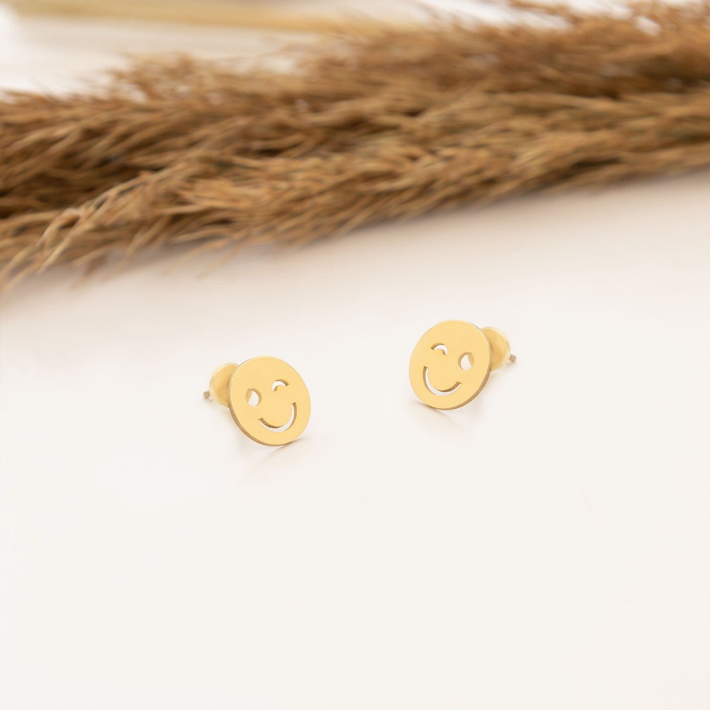 925 Sterling Silver Wink Emoji Earrings