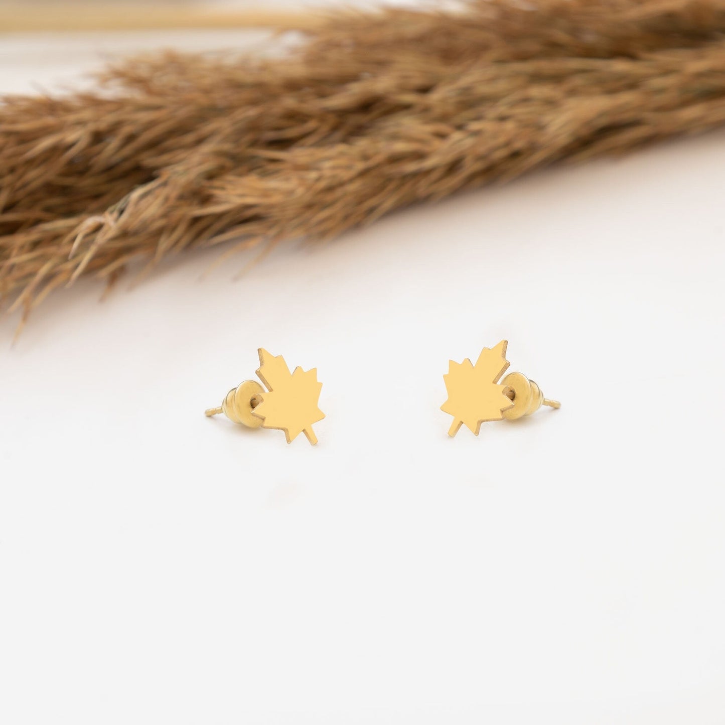 925 Sterling Silver Canadian Maple Leaf Earrings