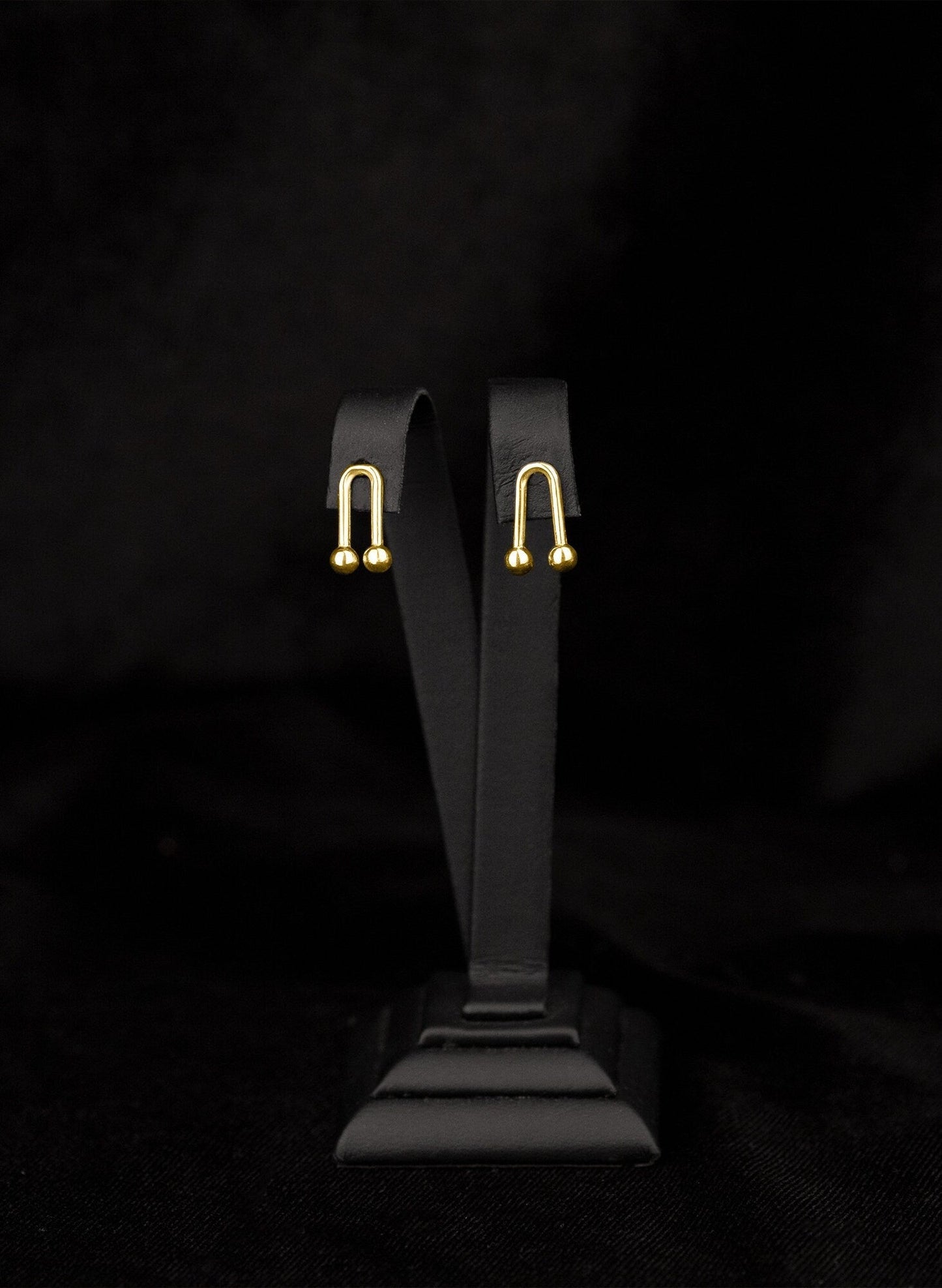 925 Sterling Silver Horseshoe Stud Earrings