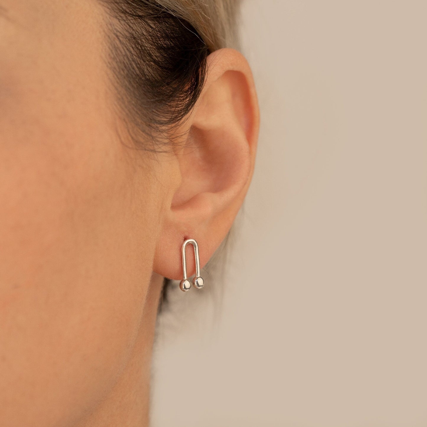 925 Sterling Silver Horseshoe Stud Earrings