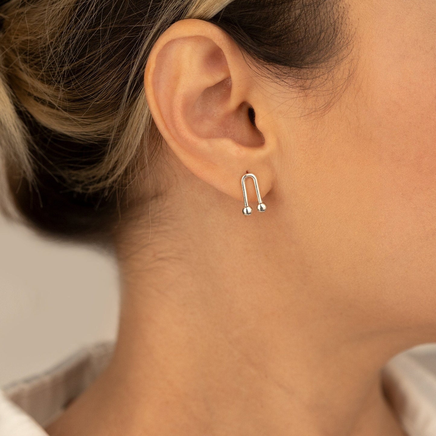 925 Sterling Silver Horseshoe Stud Earrings
