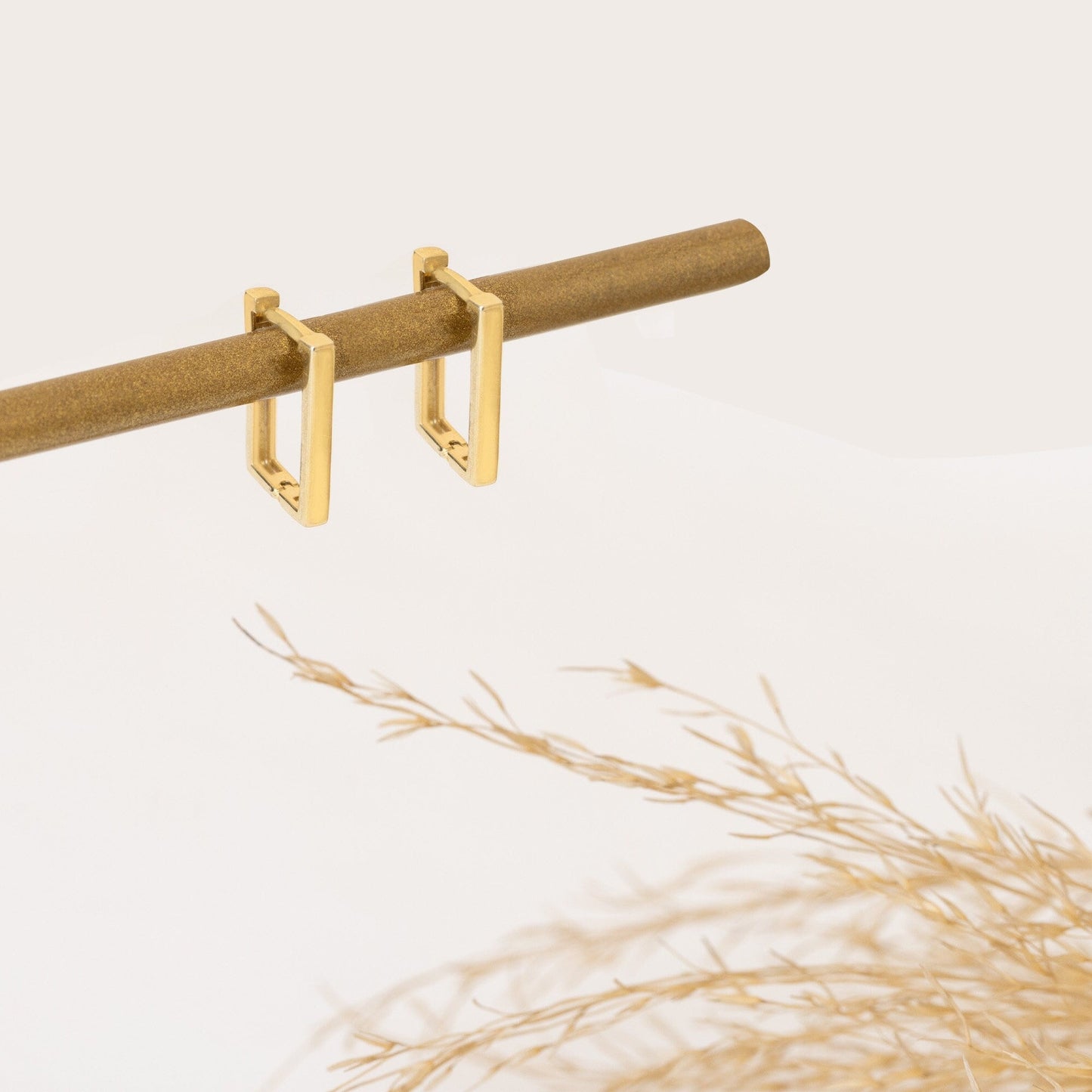 925 Ayar Gümüş Minimalist Dikdörtgen Halka Küpe