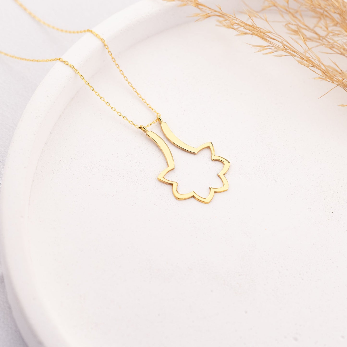 Ring Holder Flower Necklace