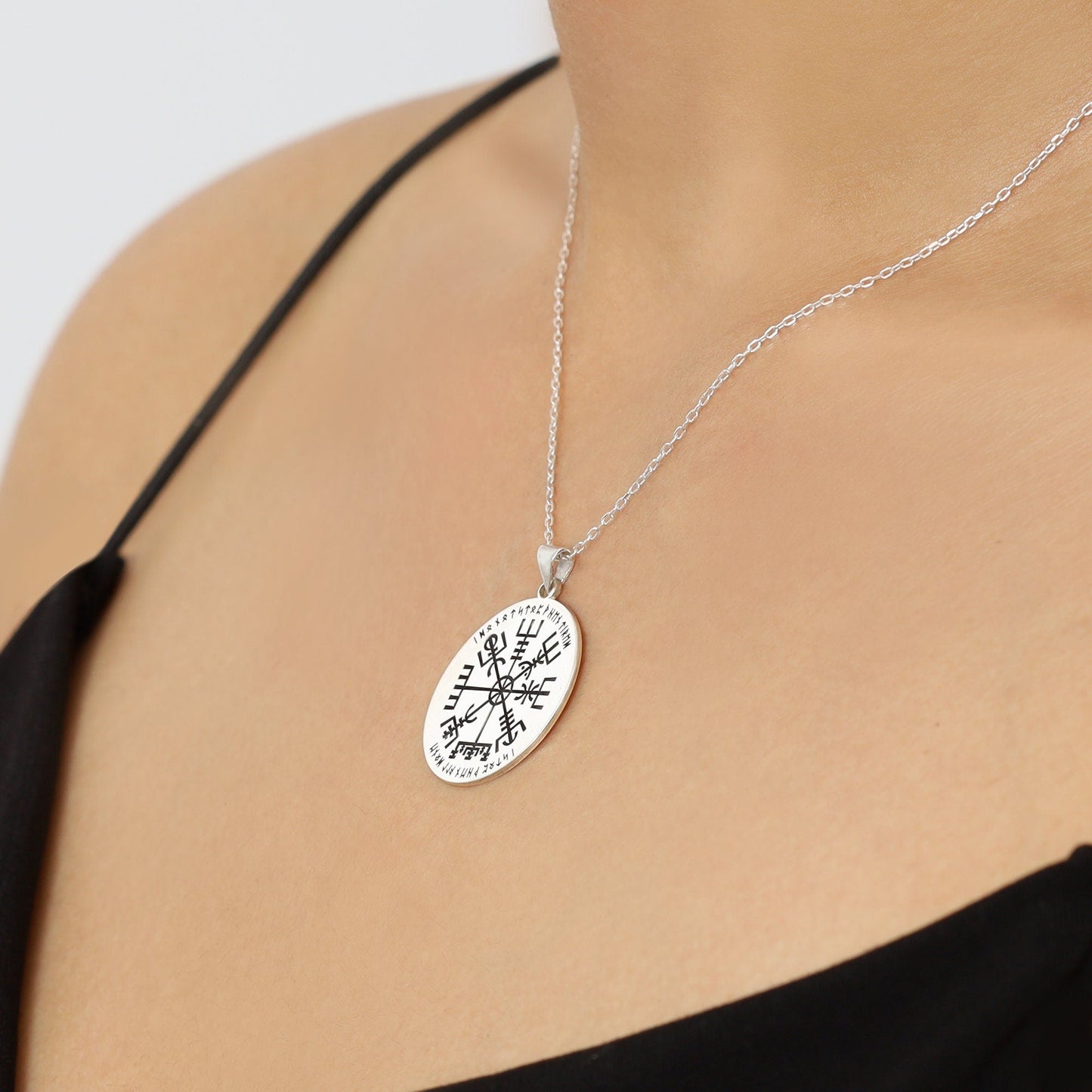 925 Sterling Silver Nordic Name Vegvisir Rune Necklace - Vikings Amulet