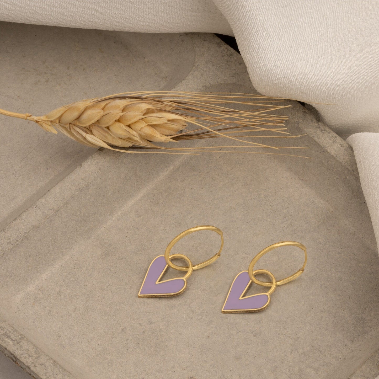 925 Sterling Silver Lilac Color Heart Earrings